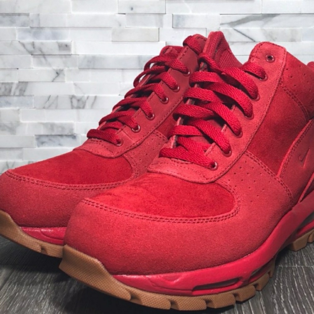 Nike acg boots